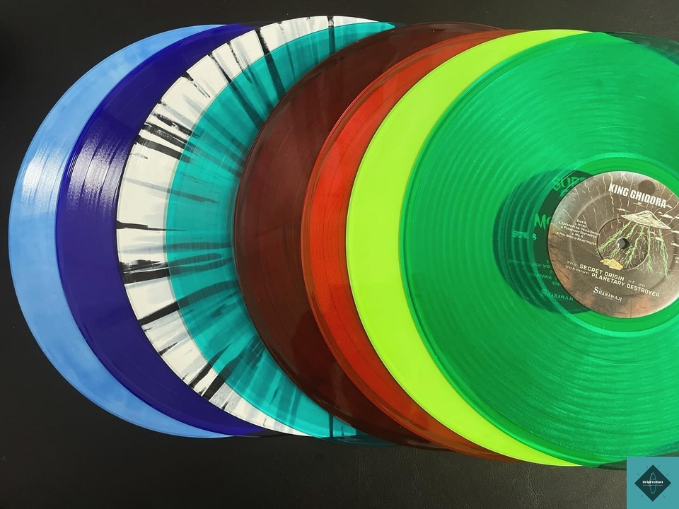 #colouredvinyl without the gimmicks! SRW premium vinyl sounds as good as it looks. Buy some today because it's #bandcampfriday Get all your favourites at http://Sharawaji.bandcamp.com #sharawajirecords #surfmusic #surfvinyl #fenderjaguar #fenderjazzmaster #mosrite #ekoguitars  #surfguitar #surfguitar101 #dripfeed #surfrock #surfpunk #spaghettiwestern #eleki #surf #instro #reverb #twang