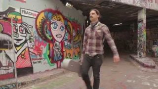 Danny McMartin - Surfer Libre